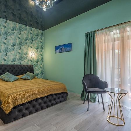 Constant Tbilisi Hotel Екстериор снимка