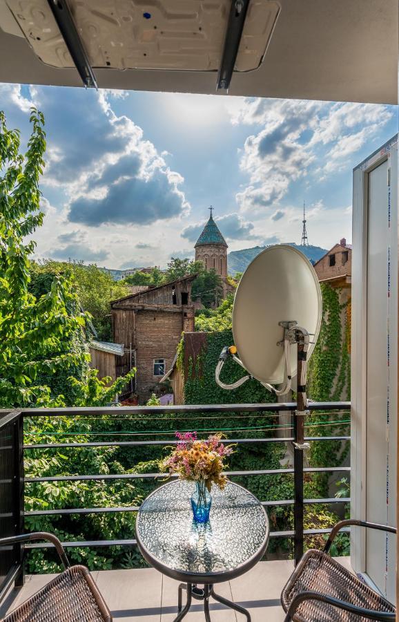 Constant Tbilisi Hotel Екстериор снимка